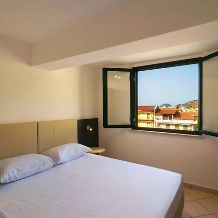 Magico Apartments - 450M Dalla Spiaggia Capo d'Orlando Luaran gambar