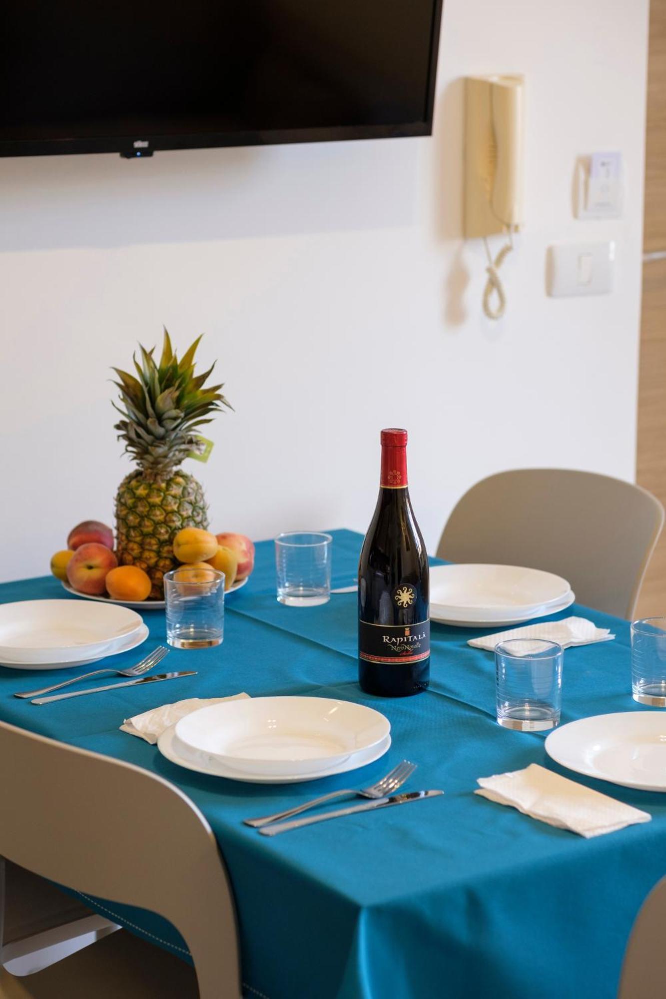 Magico Apartments - 450M Dalla Spiaggia Capo d'Orlando Luaran gambar
