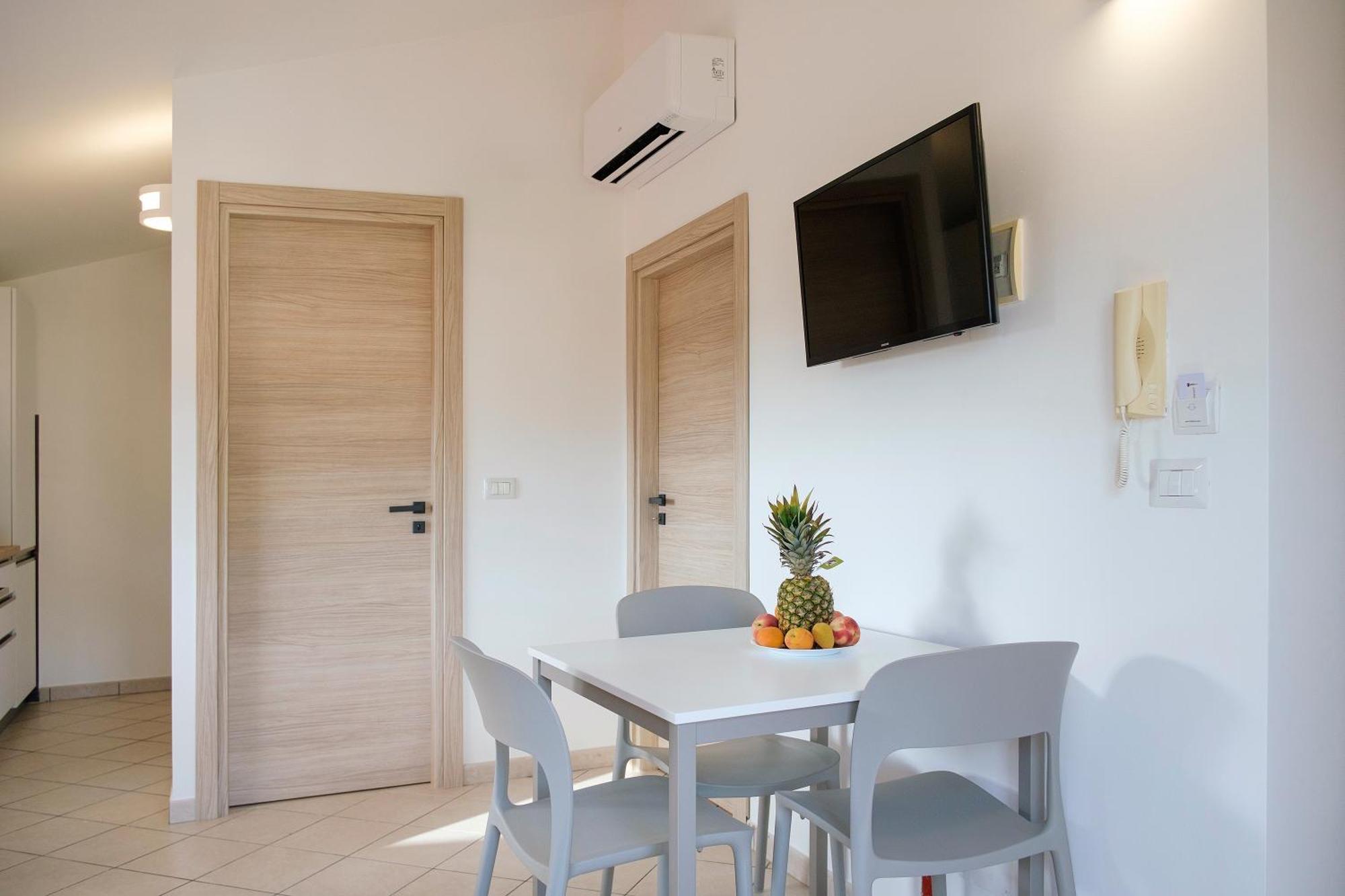 Magico Apartments - 450M Dalla Spiaggia Capo d'Orlando Luaran gambar