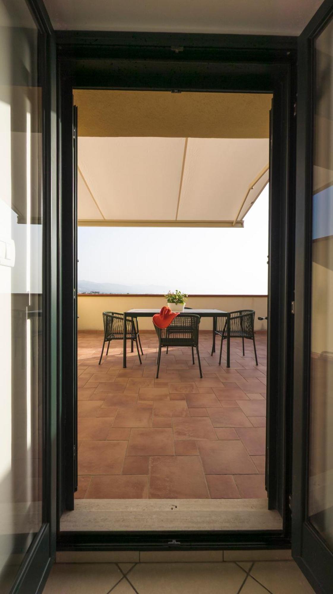 Magico Apartments - 450M Dalla Spiaggia Capo d'Orlando Luaran gambar