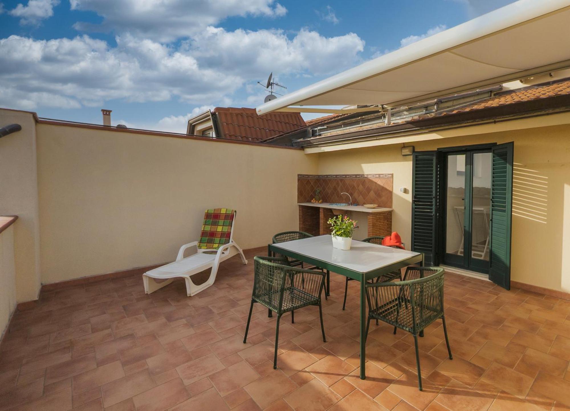 Magico Apartments - 450M Dalla Spiaggia Capo d'Orlando Luaran gambar