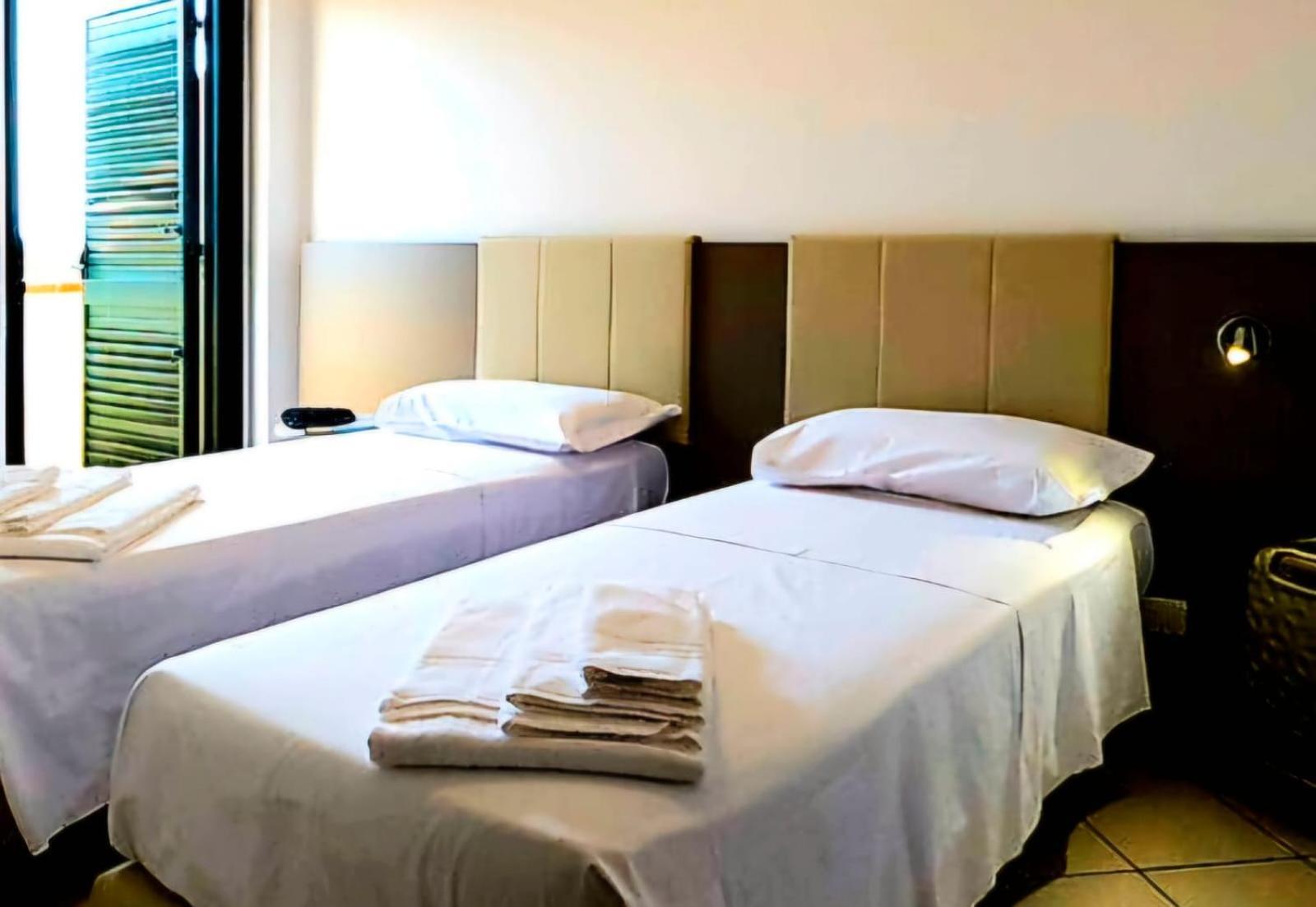 Magico Apartments - 450M Dalla Spiaggia Capo d'Orlando Luaran gambar